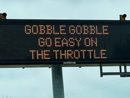 Texas road signs have a surprisingly great sense of humor (20 Photos) 1