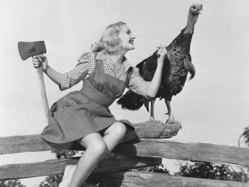 These Vintage Thanksgiving Pinups Have Threatening Energy (24 Photos) 1